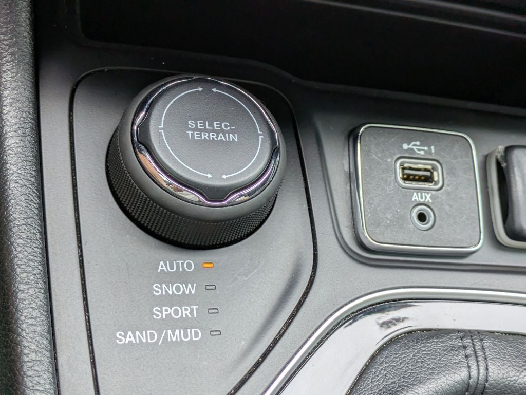 2023 Jeep Cherokee Altitude