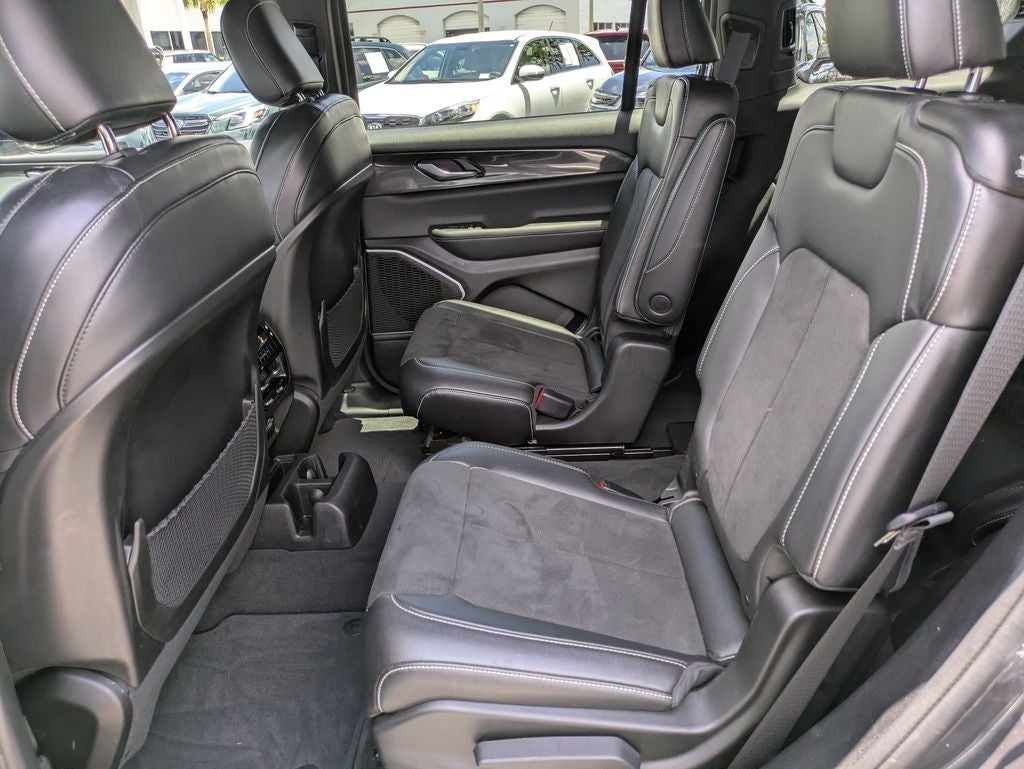 2022 Jeep Grand Cherokee L Altitude