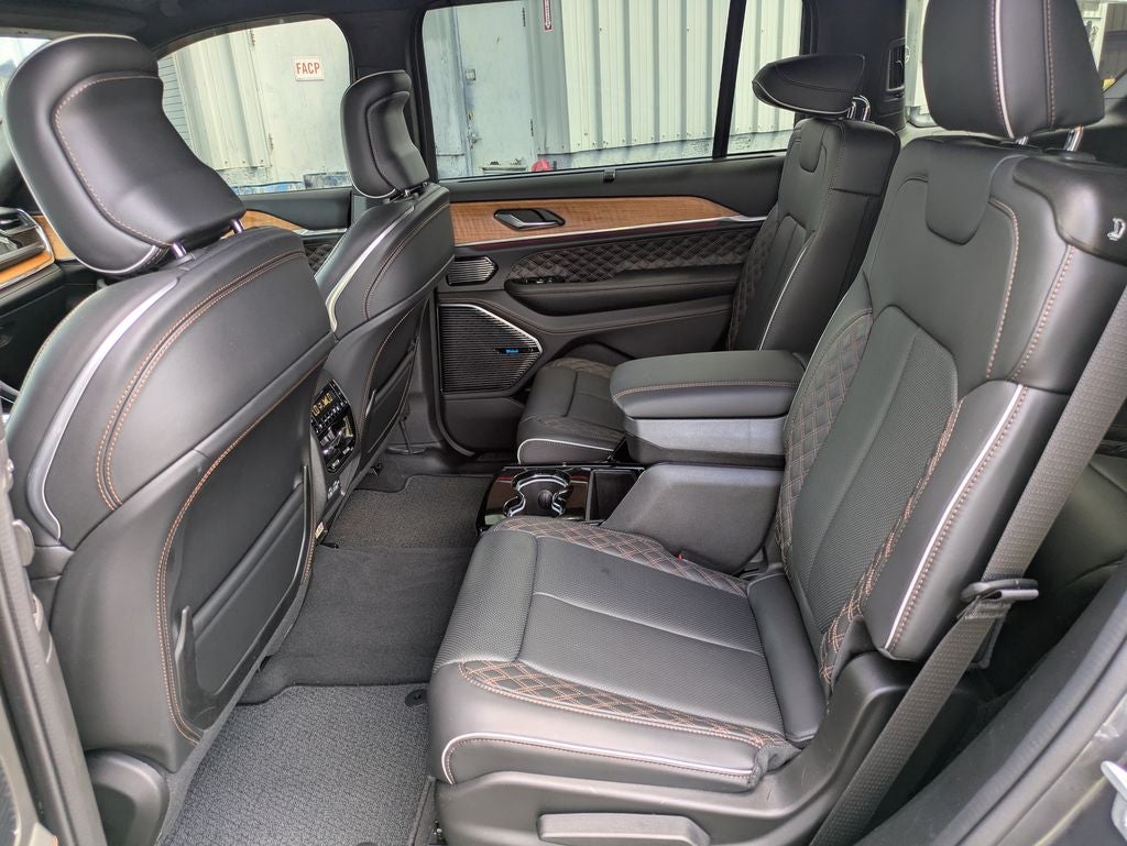 2024 Jeep Grand Cherokee L Summit