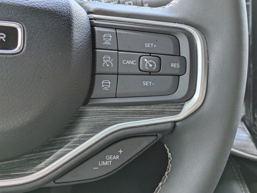 2024 Jeep Wagoneer L Series III