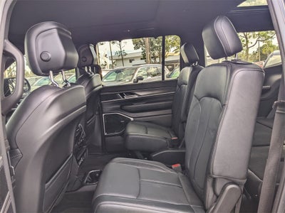 2023 Jeep Wagoneer Series III