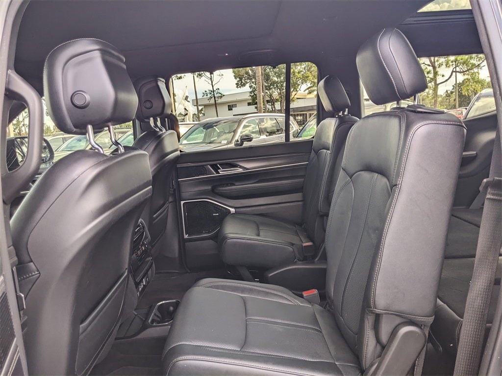 2023 Jeep Wagoneer Series III