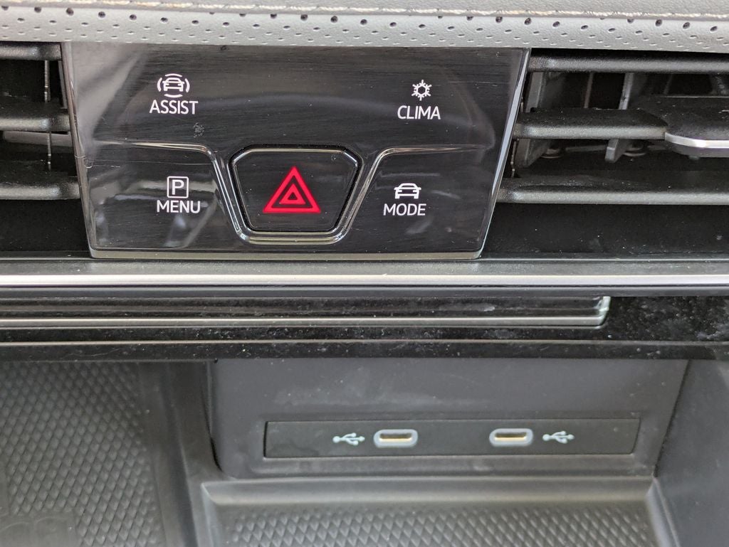 2024 Volkswagen Atlas 2.0T Peak Edition SEL