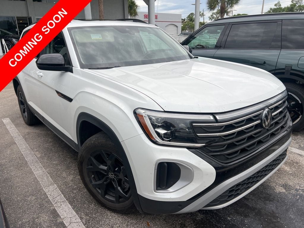 2024 Volkswagen Atlas 2.0T Peak Edition SEL