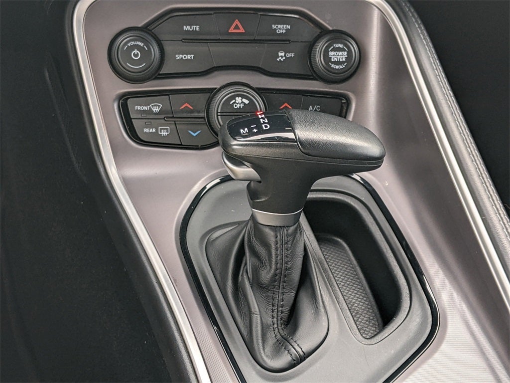 2022 Dodge Challenger SXT