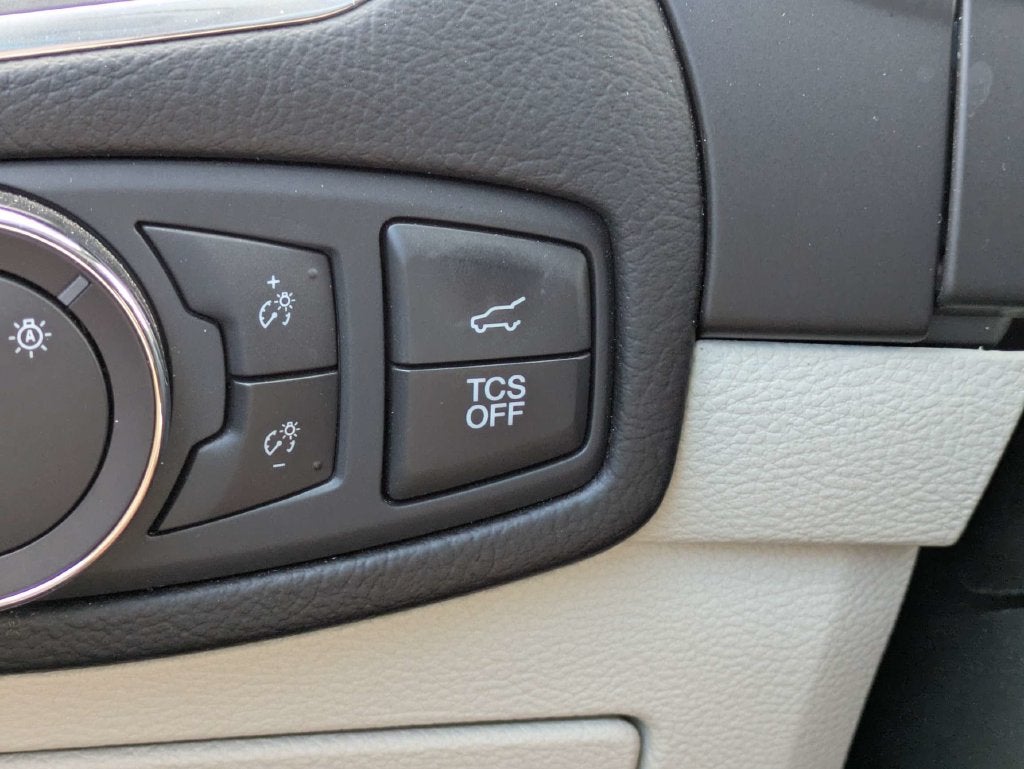 2020 Ford Edge Titanium