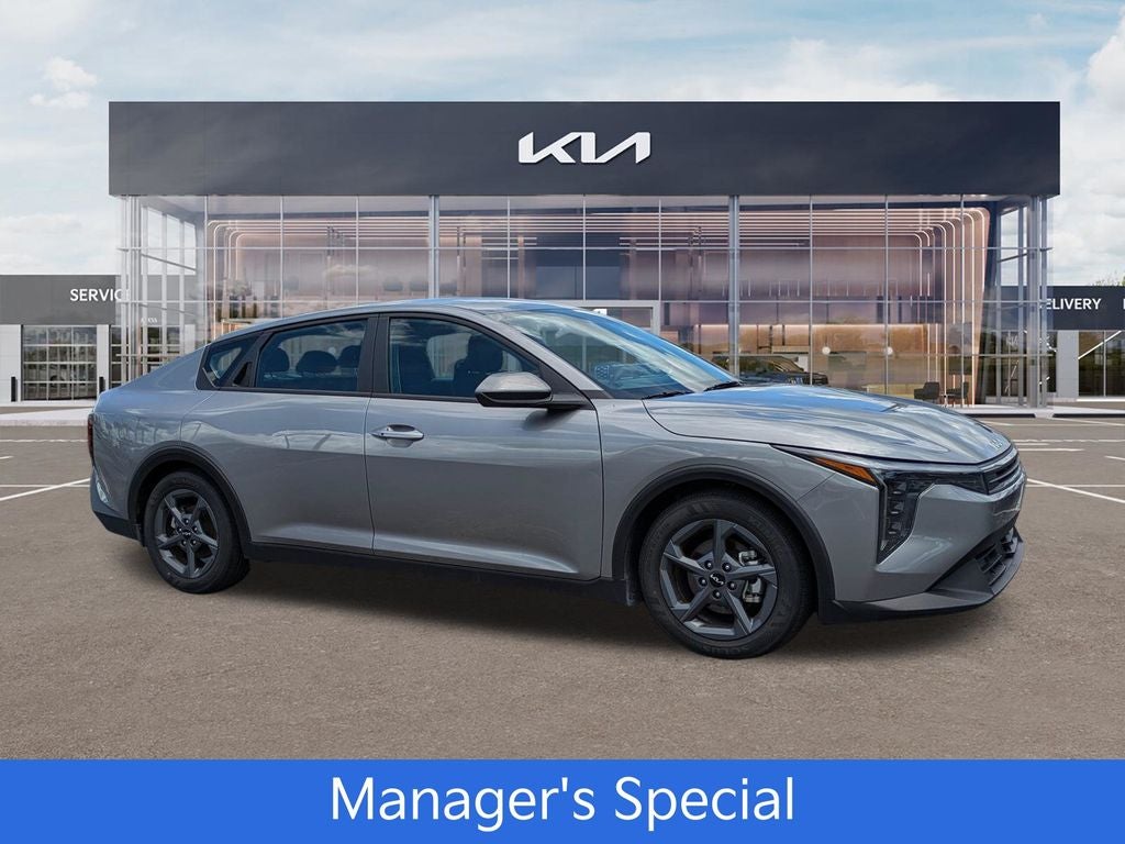 2025 Kia K4 LXS