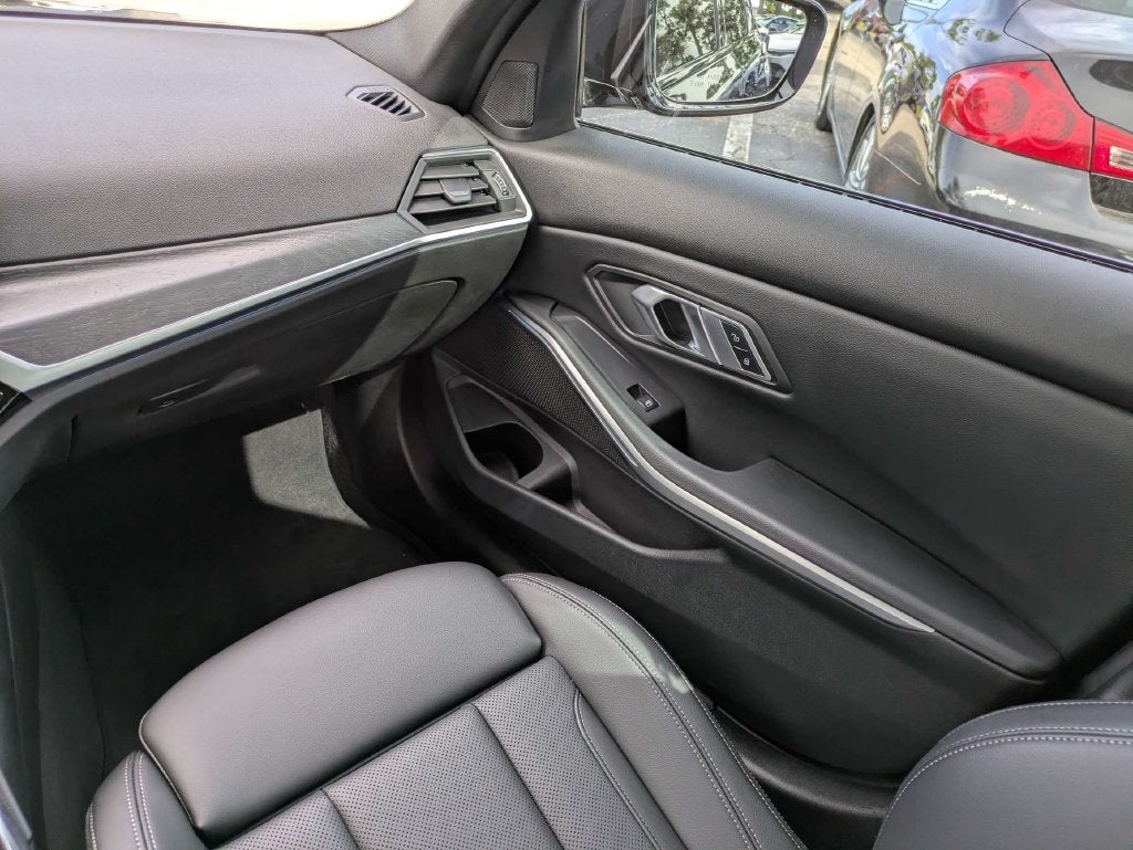 2023 BMW 3 Series 330e xDrive
