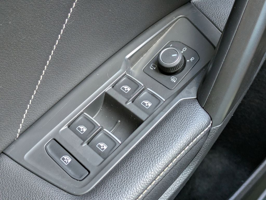 2022 Volkswagen Tiguan 2.0T SEL R-Line
