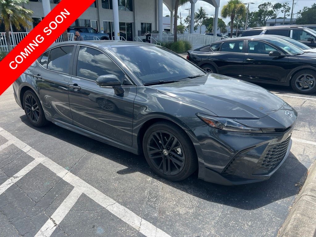 2025 Toyota Camry SE