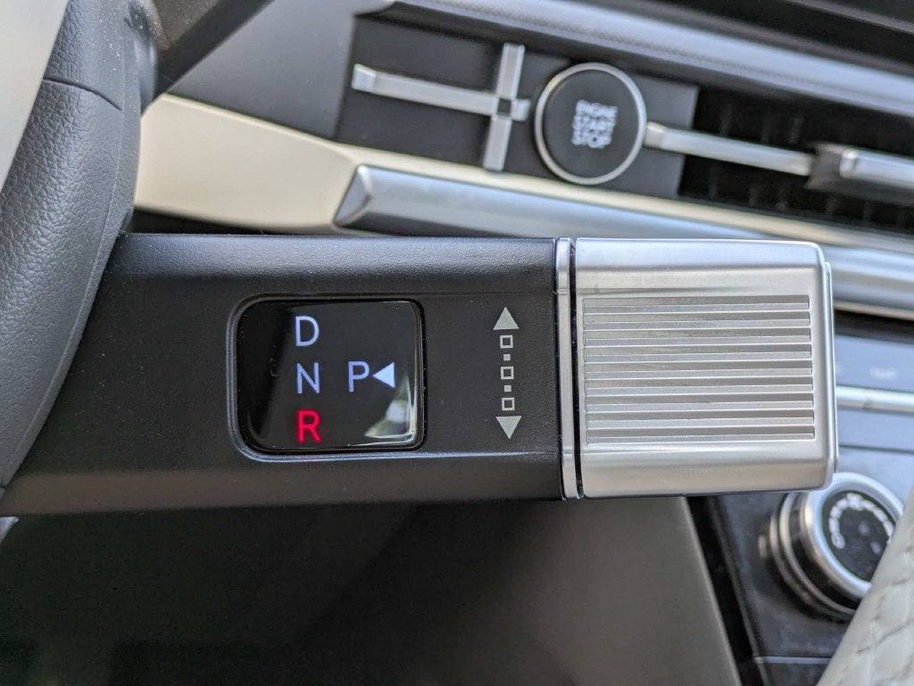 2025 Hyundai Santa Fe SE