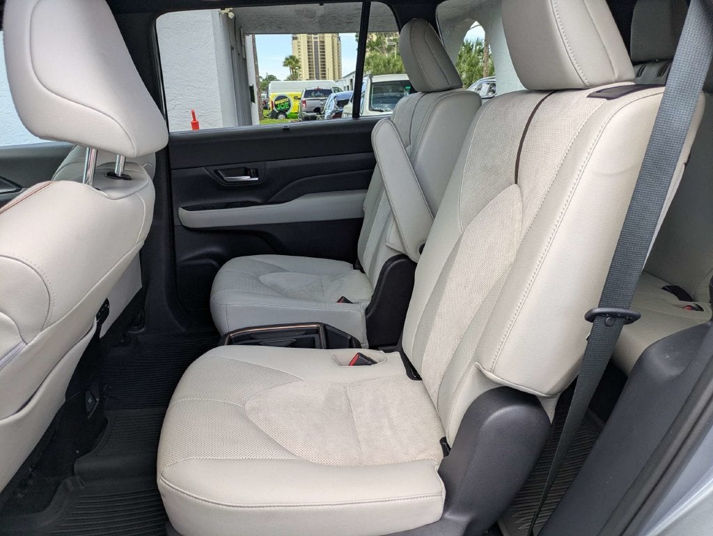 2026 Toyota Grand Highlander Hybrid MAX Platinum