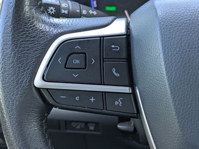 2022 Toyota Sienna XLE 8 Passenger