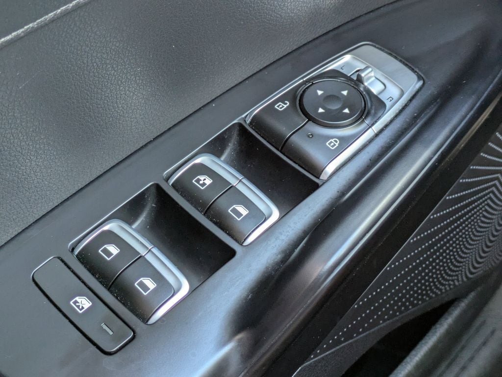 2022 Kia K5 LX