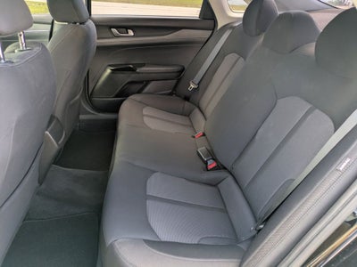 2022 Kia K5 LX