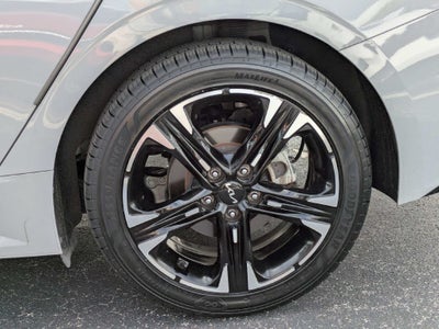 2024 Kia K5 GT-Line