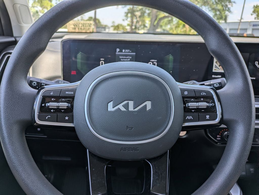 2025 Kia Sorento LX