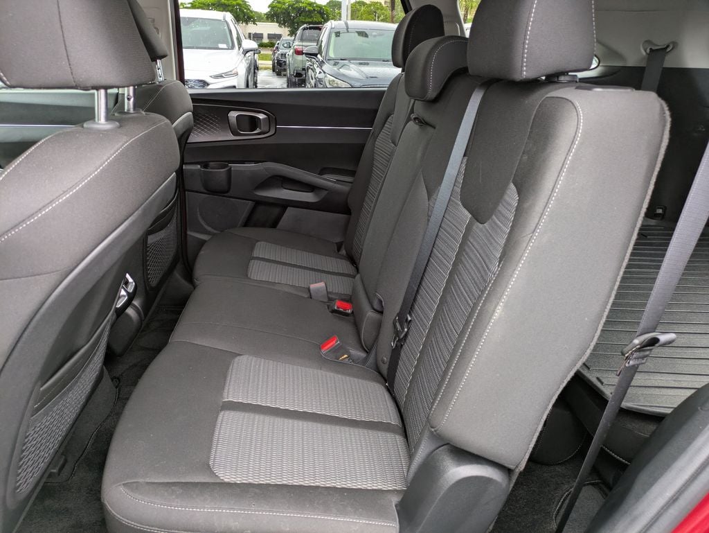 2023 Kia Sorento LX