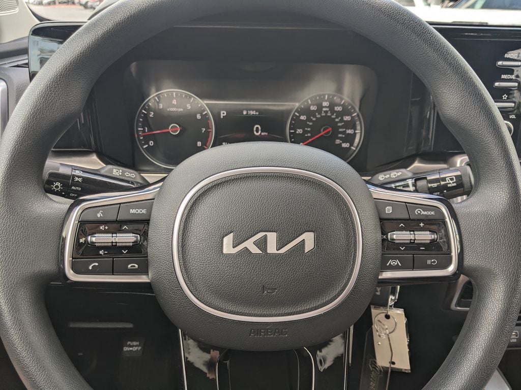 2023 Kia Sorento LX