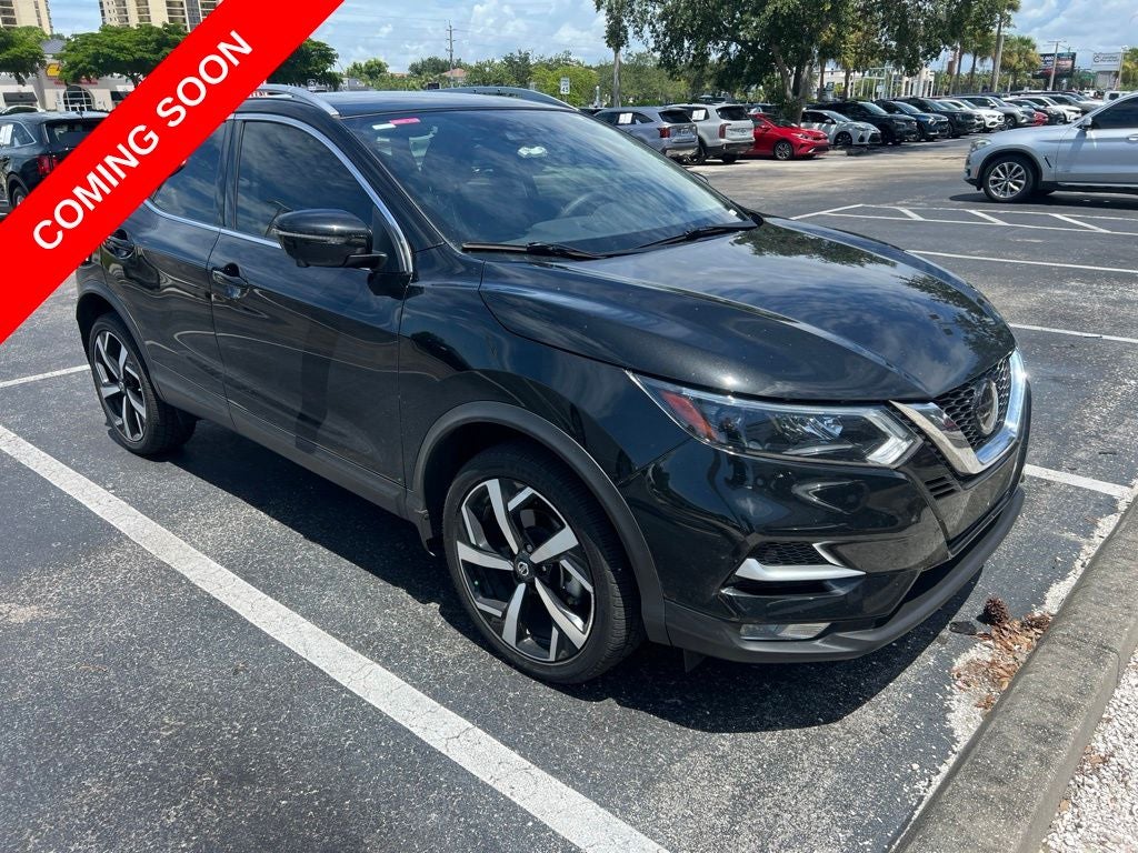 2022 Nissan Rogue Sport SL