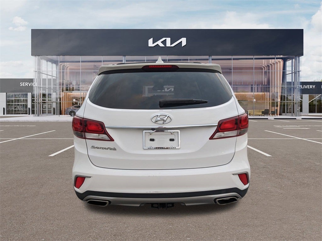 2018 Hyundai Santa Fe SE