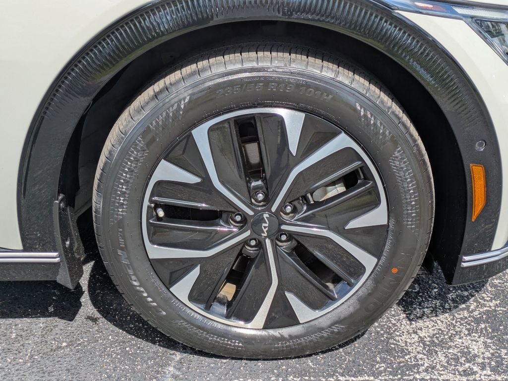 2023 Kia EV6 Wind