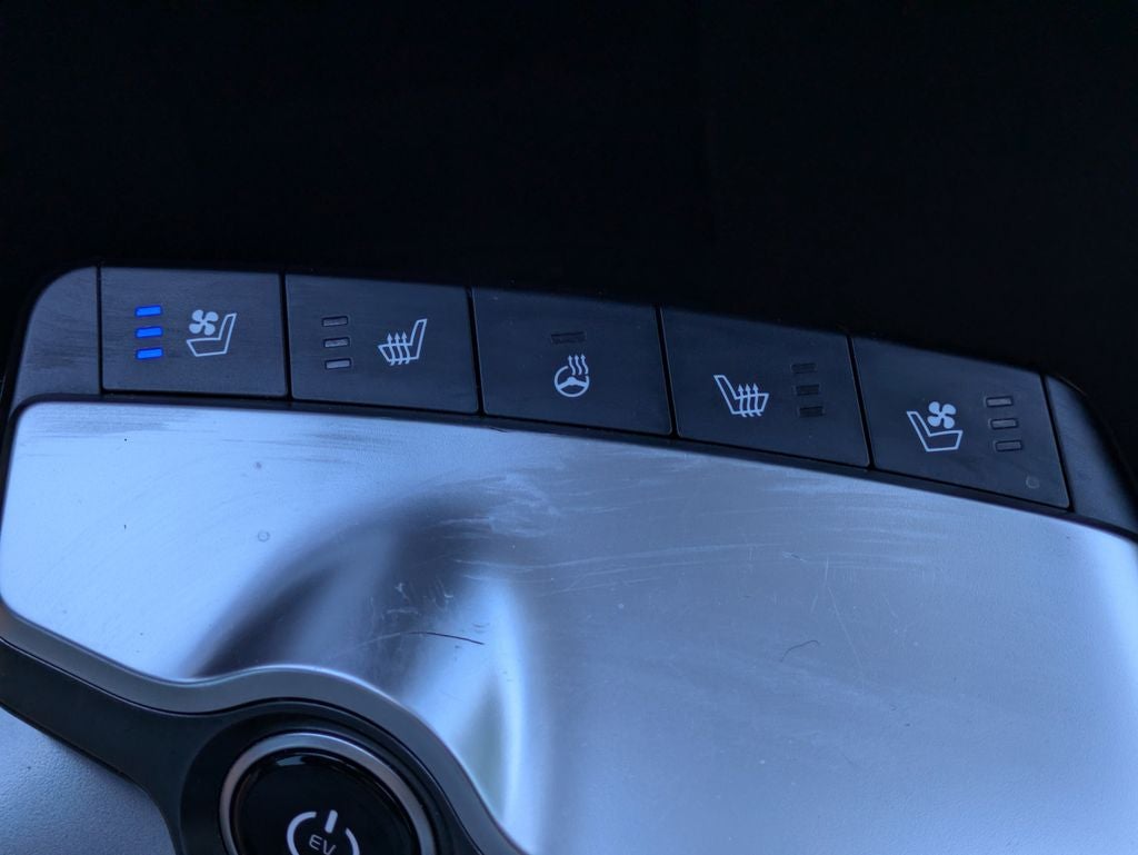 2022 Kia EV6 Wind
