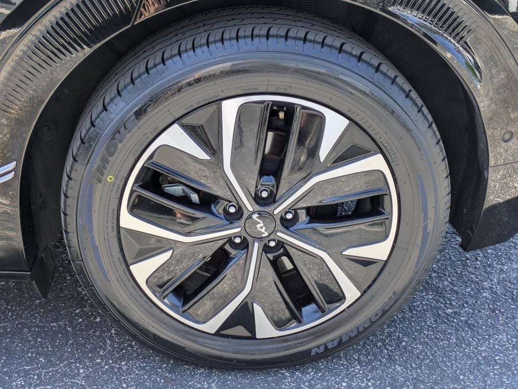 2022 Kia EV6 Wind