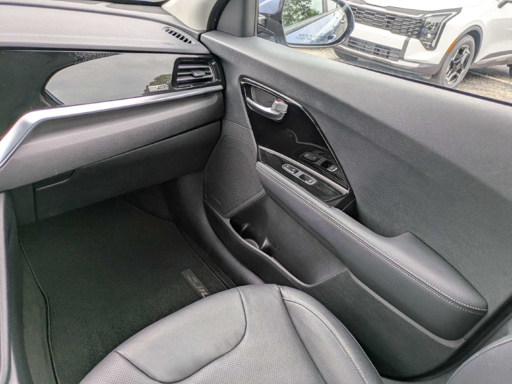 2022 Kia Niro EX Premium