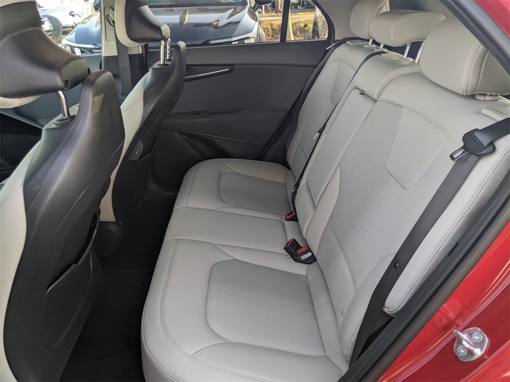 2024 Kia Niro EX Touring