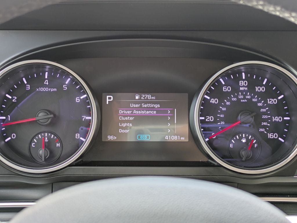 2024 Kia Carnival LX