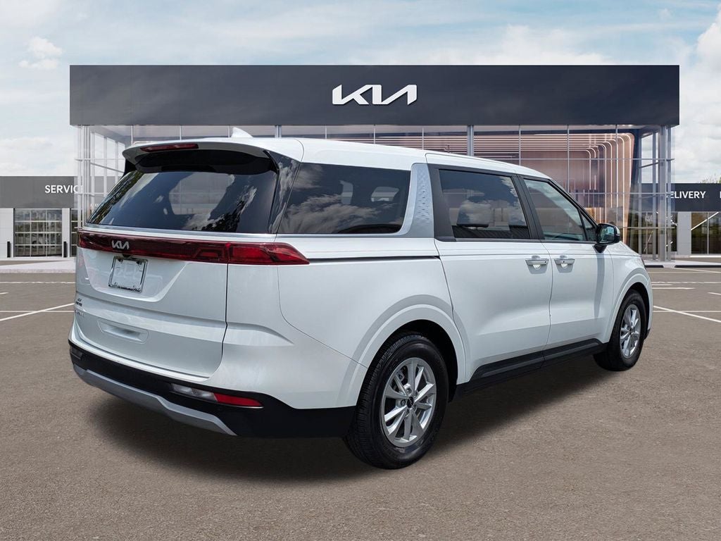 2024 Kia Carnival LX