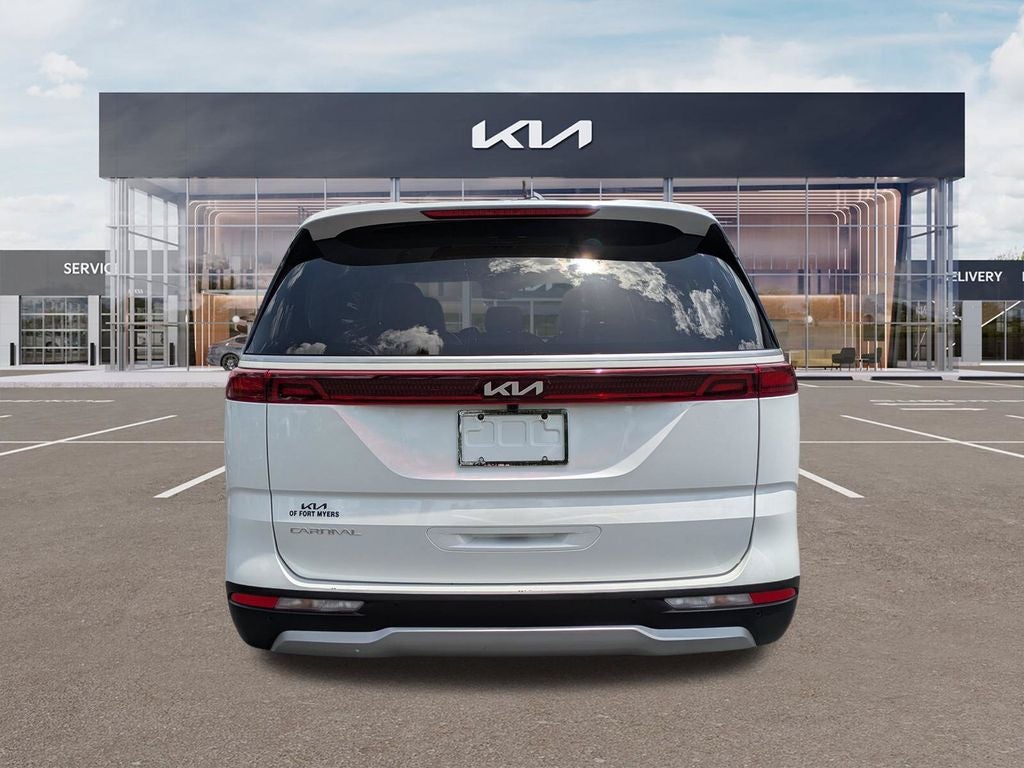 2024 Kia Carnival LX