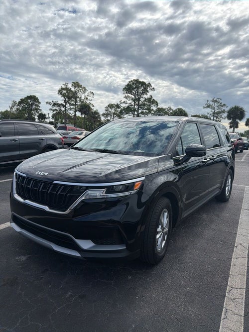2023 Kia Carnival LX