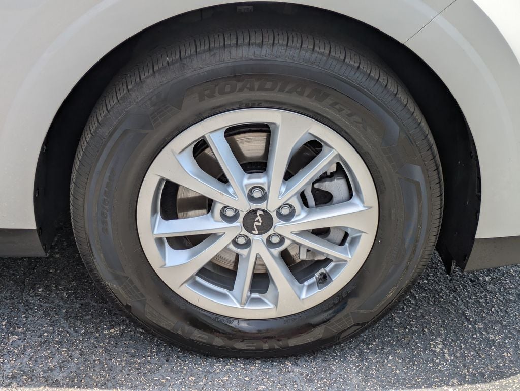 2023 Kia Carnival LX Seat Package