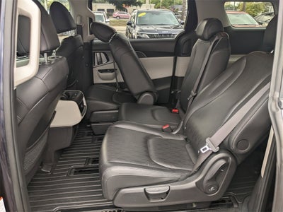 2022 Kia Carnival LXS