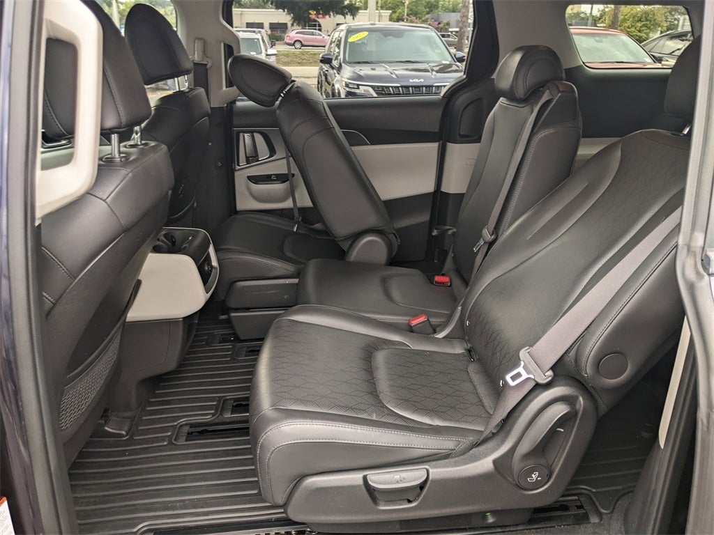 2022 Kia Carnival LXS