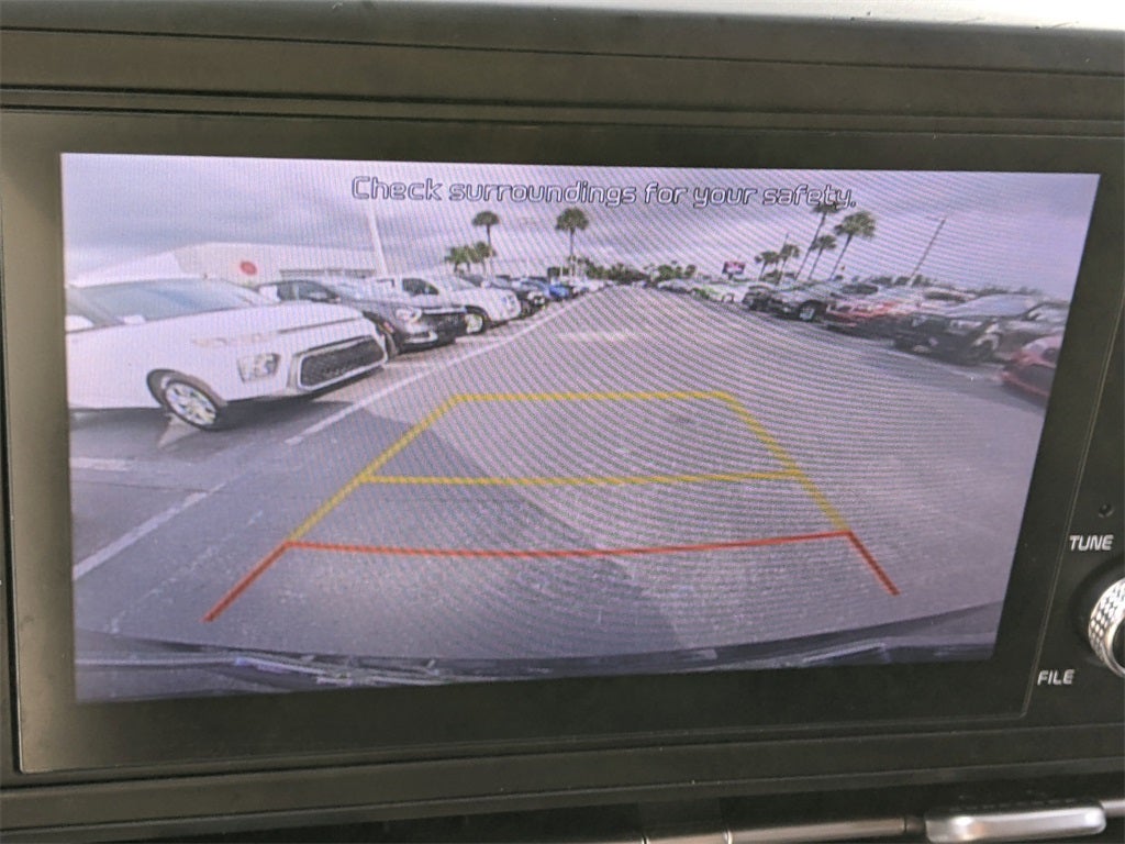 2022 Kia Carnival LXS