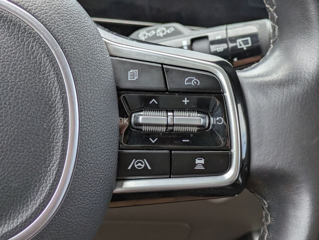 2025 Kia Carnival LXS