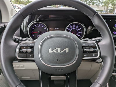 2024 Kia Carnival EX