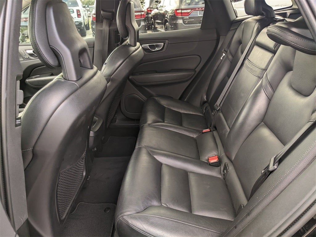 2019 Volvo XC60 T5 Momentum