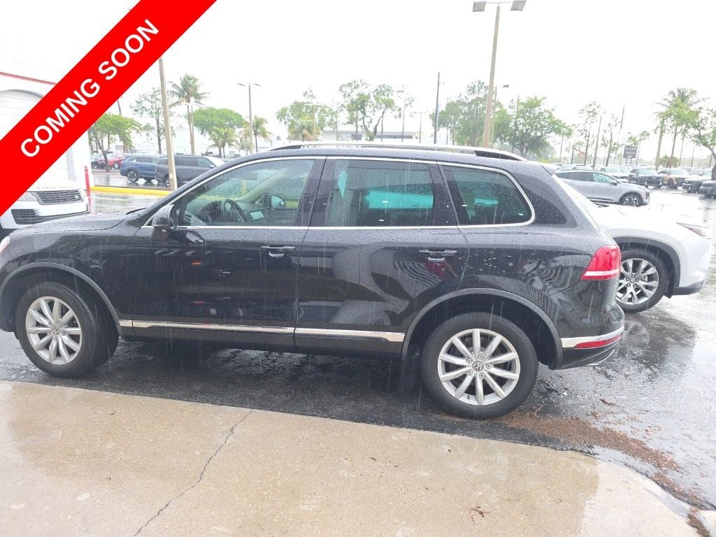2017 Volkswagen Touareg V6 Sport 4Motion