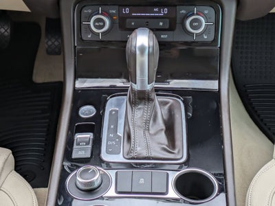 2017 Volkswagen Touareg V6 Sport 4Motion