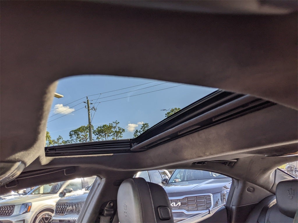 2016 Maserati Ghibli Base