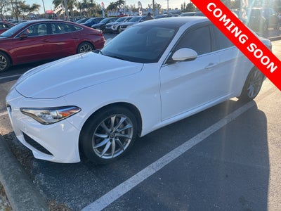 2017 Alfa Romeo Giulia Base