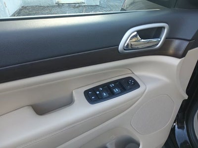 2018 Jeep Grand Cherokee Laredo E 4x2