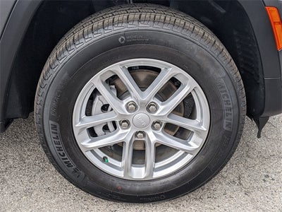 2025 Jeep Grand Cherokee GRAND CHEROKEE LAREDO X 4X2