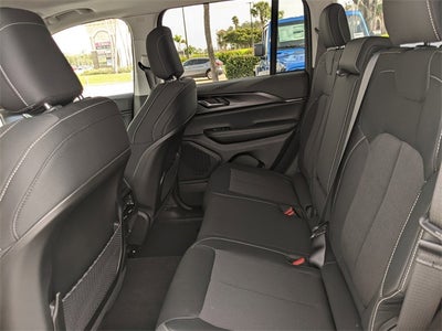 2025 Jeep Grand Cherokee GRAND CHEROKEE LAREDO X 4X2