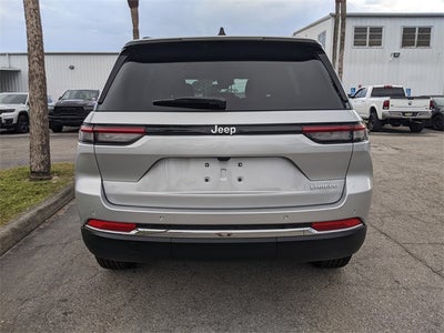 2025 Jeep Grand Cherokee GRAND CHEROKEE LAREDO X 4X2