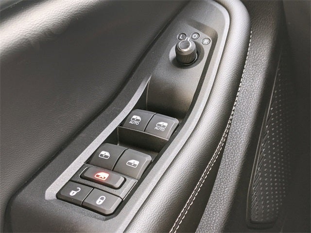 2025 Jeep Grand Cherokee GRAND CHEROKEE LAREDO 4X2